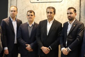 بازدید معاون وزیر صمت از فولاد اکسین خوزستان در نمایشگاه ایران متافو۲۰۲۴