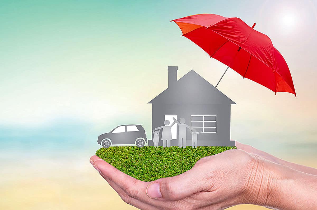 گزارش کامل جلسه رئیس کمیسیون اصل ۹۰ مجلس با مسئولان بیمه‌ای