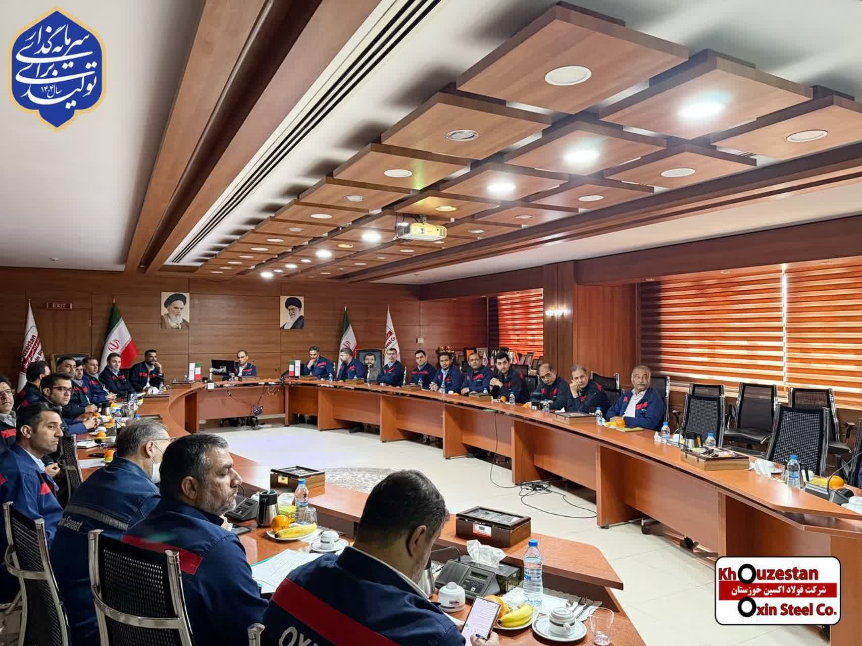 برگزاری اولین نشست شورای راهبردی شرکت فولاد اکسین خوزستان با تأکید بر تولید پایدار و توسعه