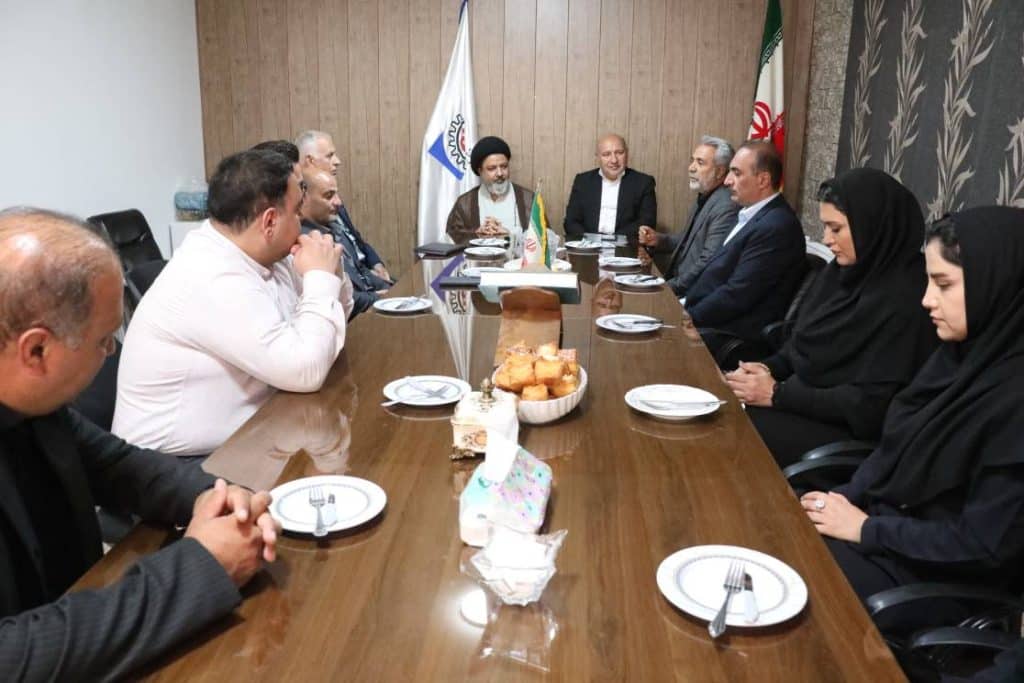 نقش کلیدی اصناف در تقویت اقتصاد کشور بی بدیل است