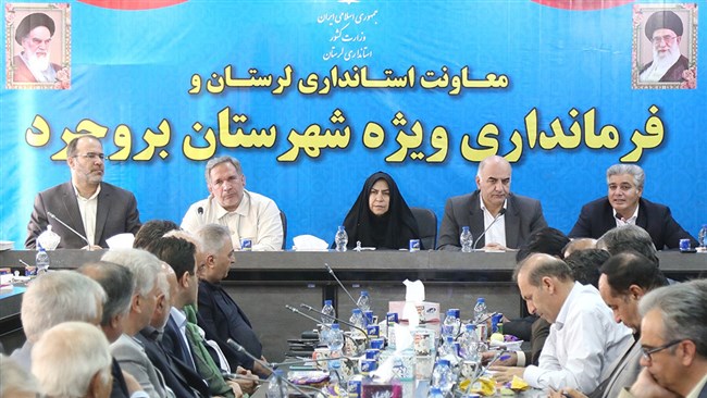 رئیس اتاق بازرگانی، صنایع، معادن و کشاورزی خرم‌آباد ضمن تشریح مشکلات ساختاری و چالش‌های جدی فرا روی فعالان اقتصادی در لرستان، توجه جدی به بسته‌های پیشنهادی بخش خصوصی برای برون‌رفت از وضعیت فعلی را خواستار شد.