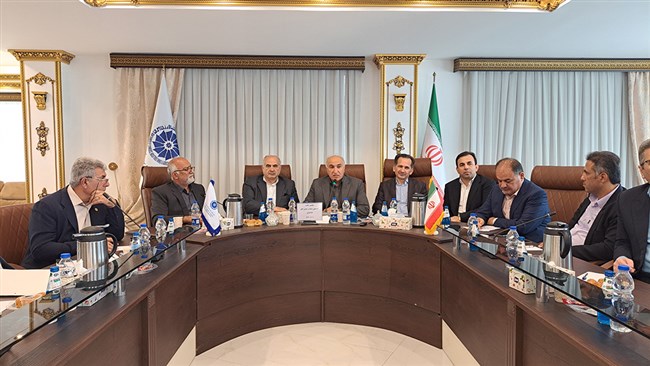 صنعتگران مستقر در شهرک‌های صنعتی مازندران با اشاره به اینکه در برخی از این شهرک‌ها زیرساخت‌های مناسبی وجود ندارد و حمایت‌ها حداقلی است، تأسیس شهرک‌های جدید صنعتی را فاقد توجیه دانسته و بر حمایت از بخش خصوصی تاکید کردند.