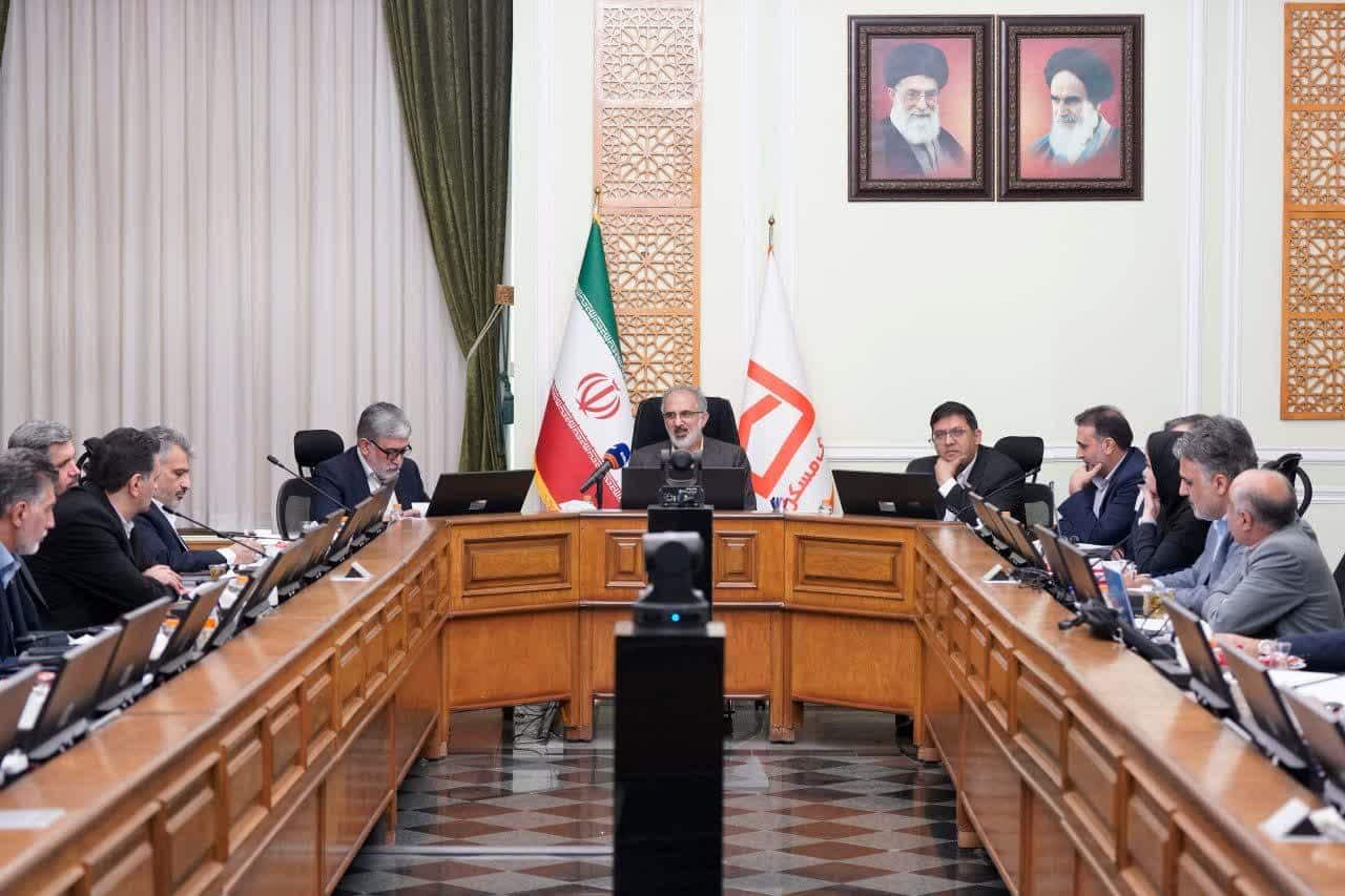 دکتر علی خورسندیان