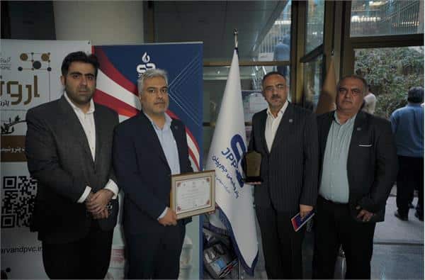 جم‌پیلن‌ بر سکوی نخست نوآوری ایستاد؛ تندیس زرین جشنواره محصول برتر ایرانی به پتروشیمی جم پیلن رسید